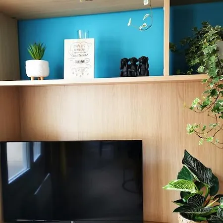 Le Carville - Et Chaleureux Apartman *